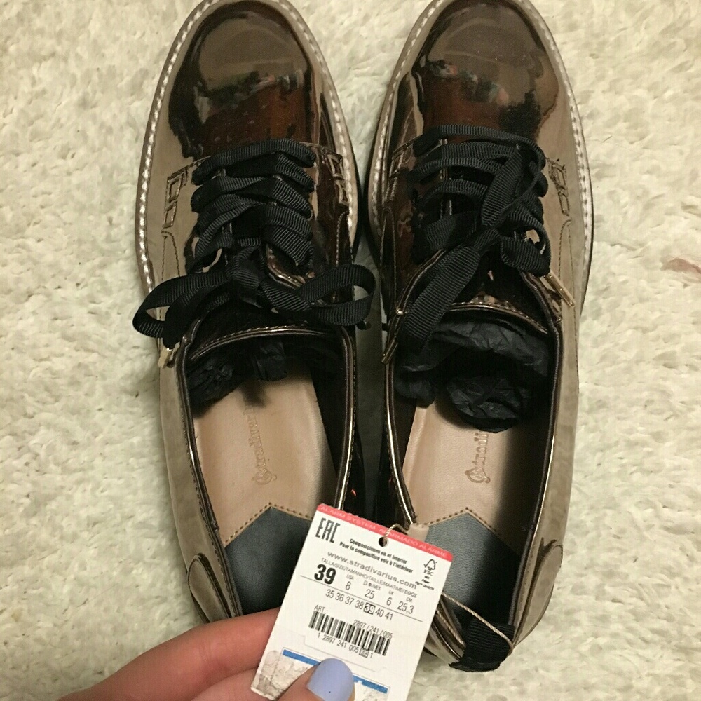 Shoes - Picture 3 of 3